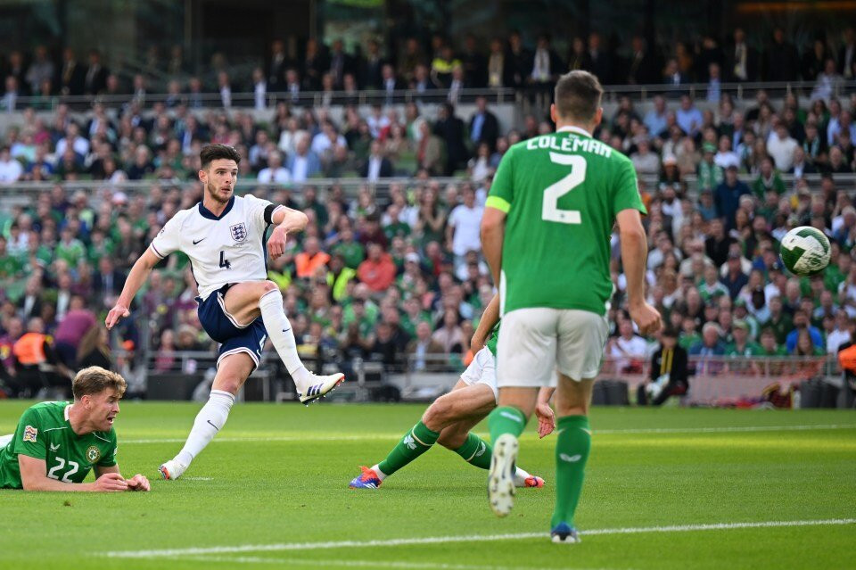 Declan Rice đã có bàn thắng mở tỉ số cho Tam sư sau 11 phút đầu tiên.